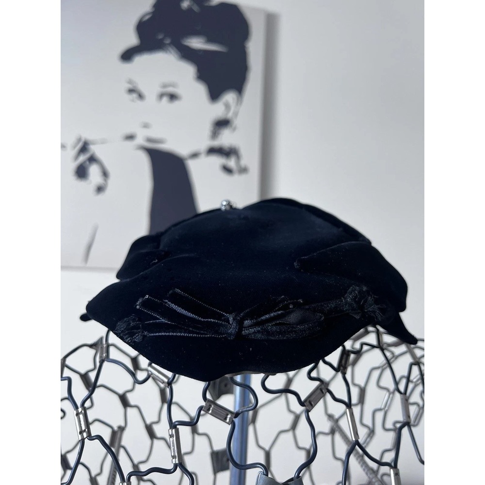 Vintage‎ Peck & Peck Fifth Avenue Black Velvet Pillbox Hat with Bow Rhinestone